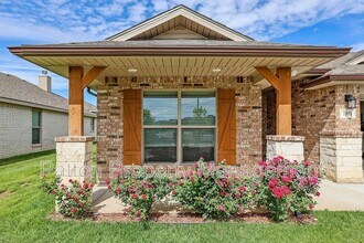 7811 Bellamy Dr in Amarillo, TX - Building Photo - Building Photo