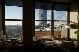 933 W Van Buren St, Unit 913 in Chicago, IL - Foto de edificio - Building Photo