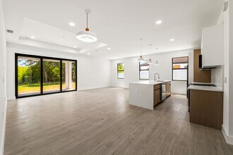 3203 18th St W in Lehigh Acres, FL - Building Photo - Building Photo