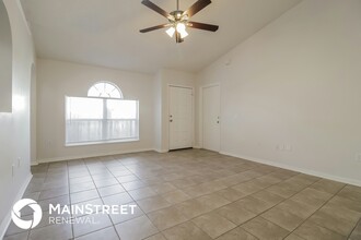 110 Orion Way in Sanford, FL - Building Photo - Building Photo