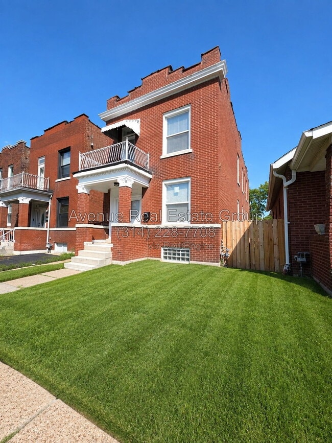 property at 3324 Louisiana Ave