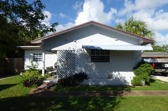 1011 NW 4th Ave in Fort Lauderdale, FL - Building Photo - Building Photo