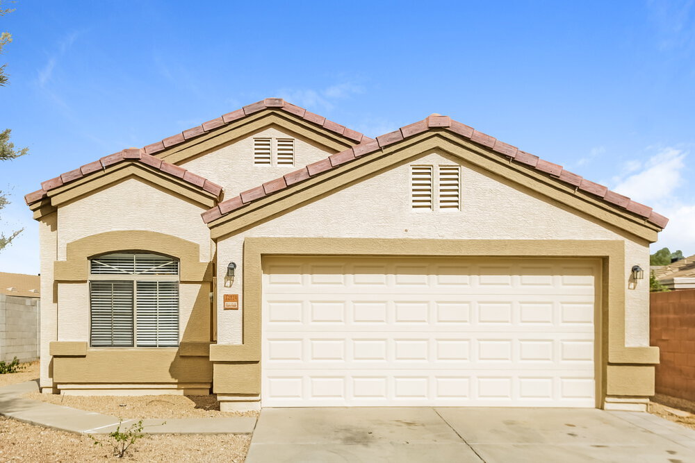 12814 W Crocus Dr in El Mirage, AZ - Building Photo