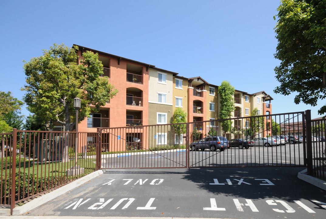 Center Pointe Villas Senior Apartment Homes in Norwalk, CA - Building Photo