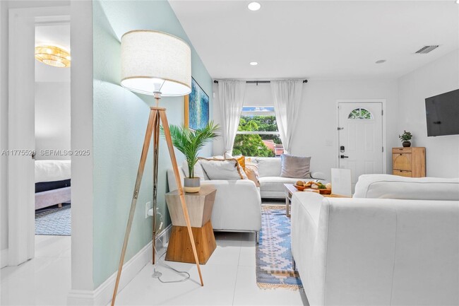 775 NW 44th St in Miami, FL - Building Photo - Building Photo