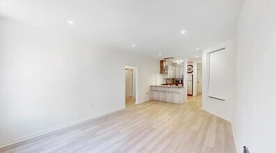 2611 Frederick Douglass Blvd, Unit 2G in New York, NY - Building Photo - Building Photo