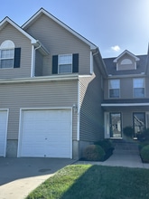 2220 SW Rambling Vine Rd in Lee's Summit, MO - Building Photo - Building Photo