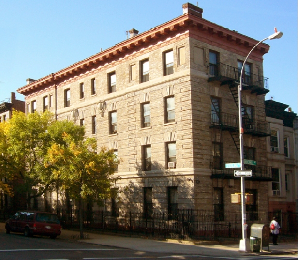 357 Sterling Pl in Brooklyn, NY - Building Photo