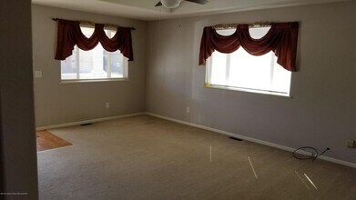 105 Creek St in Parachute, CO - Building Photo - Building Photo