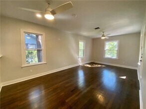 612 Oakland Ave in Austin, TX - Building Photo - Building Photo
