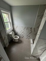 2 Whelan Pl in Yonkers, NY - Building Photo