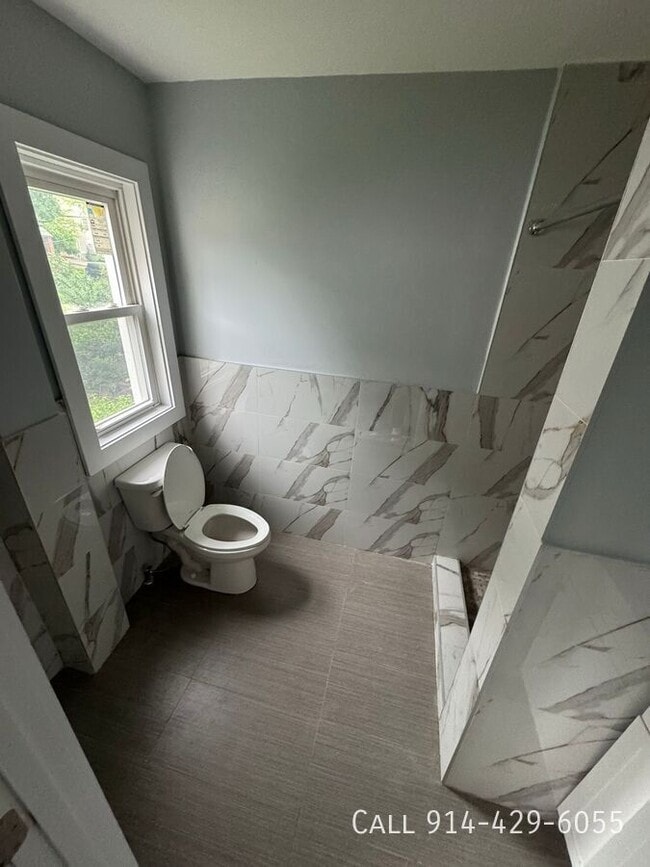 property at 2 Whelan Pl