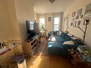251 11th St in Hoboken, NJ - Foto de edificio - Building Photo