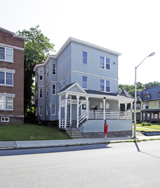 26 King St in Worcester, MA - Foto de edificio - Building Photo