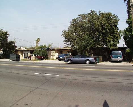 9325 Alder Ave in Fontana, CA - Building Photo