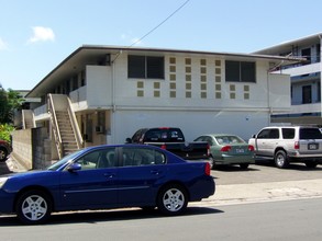 841 Olokele Ave in Honolulu, HI - Building Photo - Building Photo