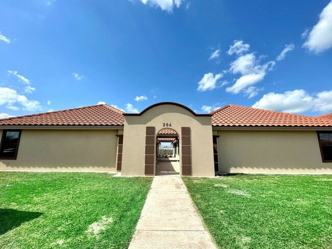 204 S Ridge Ln, Unit 4