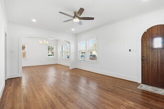 4701 Avenue N 1/2 Rear in Galveston, TX - Building Photo - Building Photo