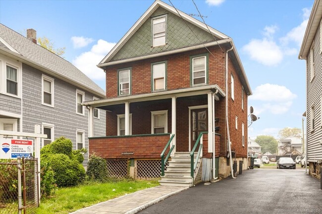 property at 816 Pacific St
