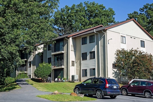 property at 10 Spring Ct