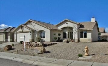 1956 Willow Oak Ln in Sierra Vista, AZ - Building Photo - Building Photo