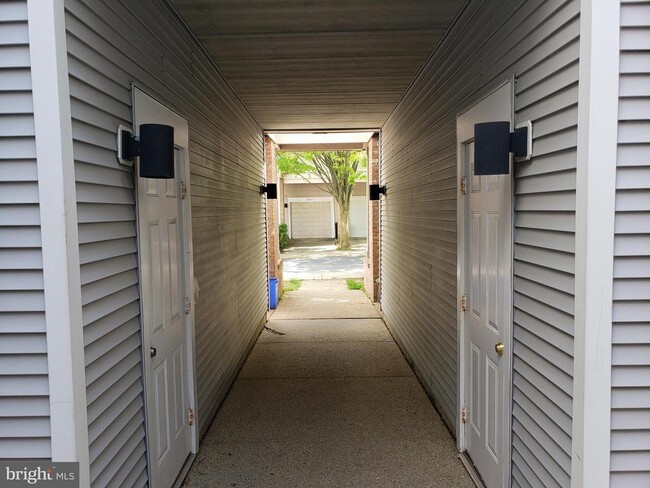 18022 Royal Bonnet Cir