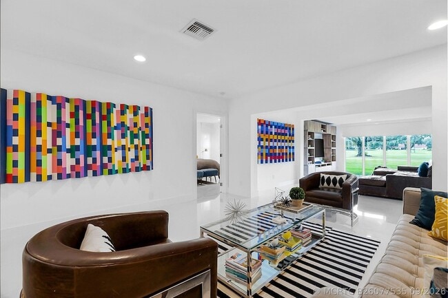 property at 3759 Oaks Clubhouse Dr
