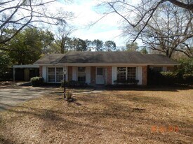 5905 Montfort Rd S in Mobile, AL - Building Photo
