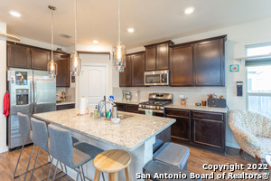 10512 Penelope Way in Converse, TX - Foto de edificio - Building Photo