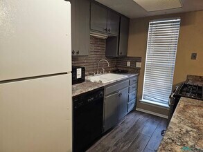 1504 Layton Ct in Clovis, NM - Building Photo - Building Photo