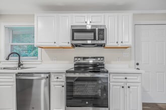 The Ramsey in Chapel Hill, NC - Building Photo - Building Photo