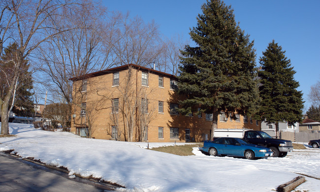 401-403 E 6th St in Lockport, IL - Foto de edificio - Building Photo