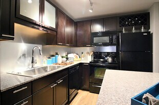 188 W Randolph St in Chicago, IL - Building Photo