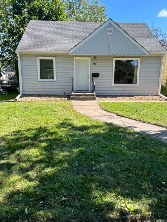 868 20th Ave SE in Minneapolis, MN - Building Photo