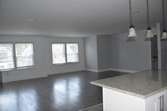 171 N 17th St, Unit UNIT 2 in East Orange, NJ - Building Photo - Building Photo