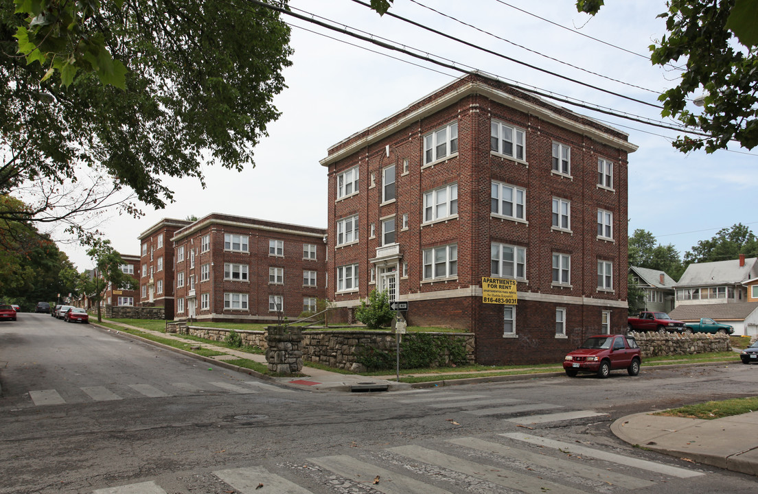 118-148 N Lawn Ave in Kansas City, MO - Building Photo