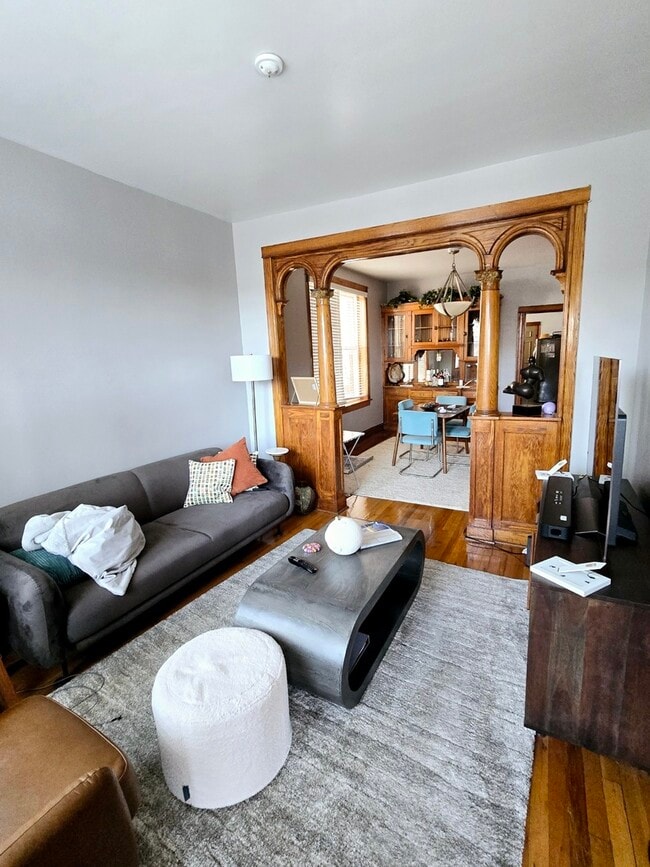 919 N Leavitt St in Chicago, IL - Building Photo - Building Photo