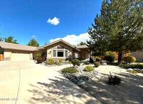 3140 Scarlet Oaks Ct in Sparks, NV - Building Photo