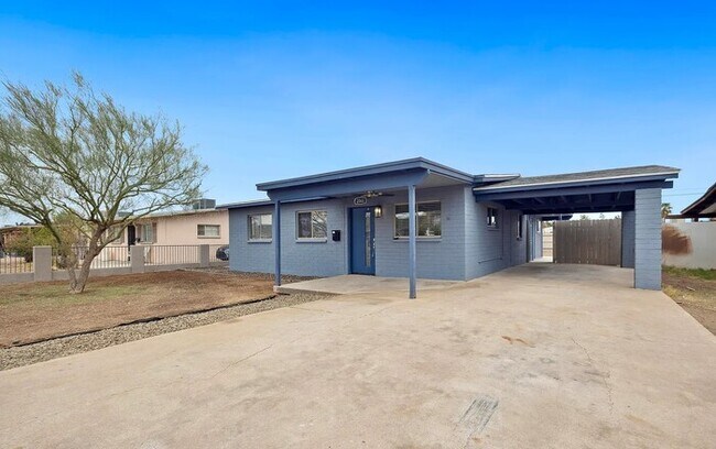 2068 E Howe Ave in Tempe, AZ - Building Photo - Building Photo