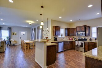 601 Highlands St in College Station, TX - Building Photo - Building Photo