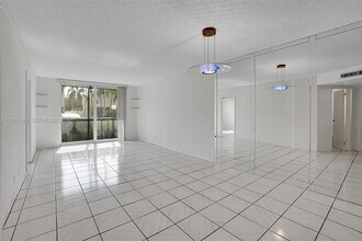5431 NE 25th Ave, Unit 103 in Fort Lauderdale, FL - Building Photo - Building Photo
