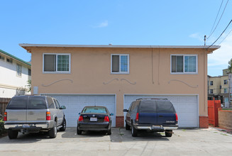 261-267 Warren Ave in San Leandro, CA - Building Photo - Building Photo