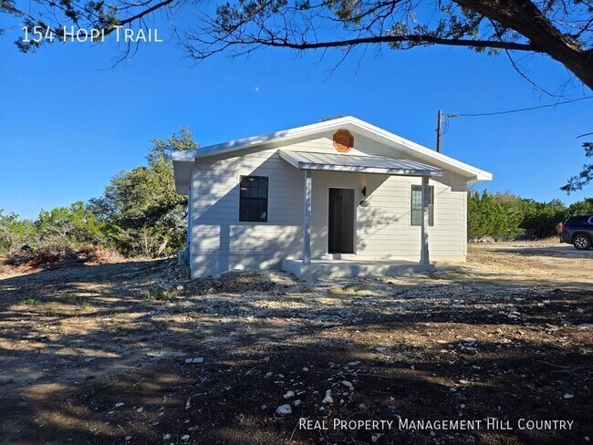 154 Hopi Trail in Bandera, TX - Building Photo - Building Photo