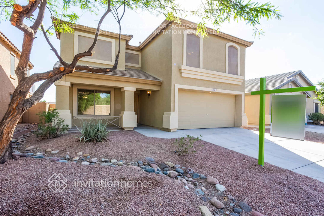 28405 N Quartz St in San Tan Valley, AZ - Building Photo