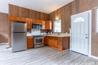 1583 Kalaepaa Dr in Honolulu, HI - Building Photo - Building Photo
