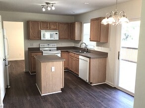 1001 Finley Ct in Indian Trail, NC - Building Photo - Building Photo