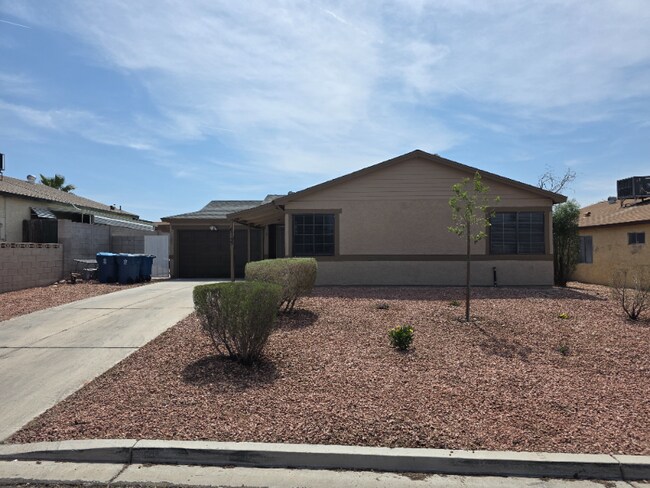 6749 Bethany Dr in Las Vegas, NV - Building Photo - Building Photo