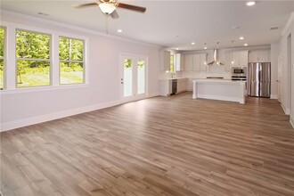 329 Caledonia Ct in Peachtree City, GA - Building Photo - Building Photo