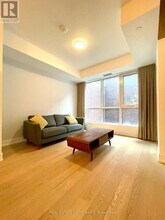 1331 Queen St E in Toronto, ON - Building Photo - Building Photo