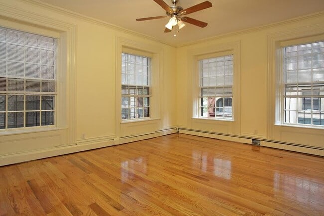 22 Joy St, Unit 3 in Boston, MA - Building Photo - Building Photo